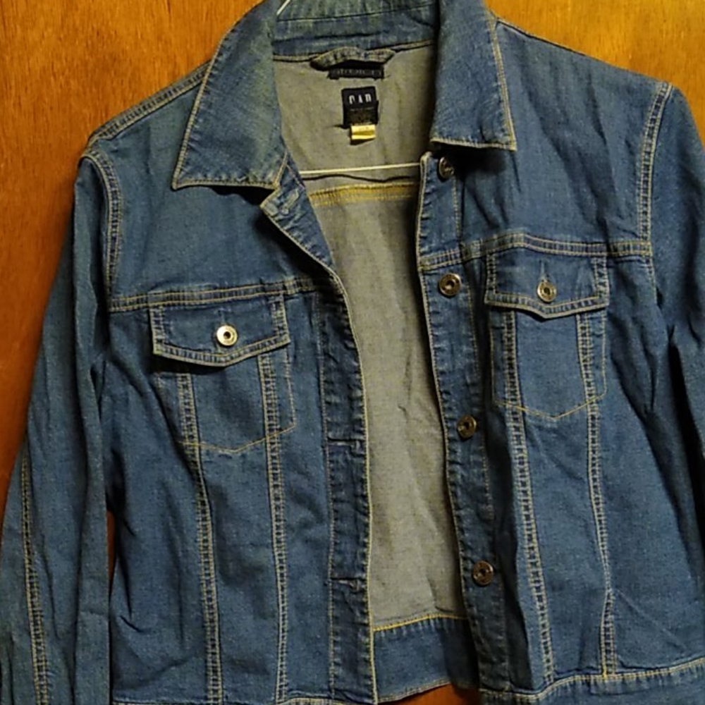 Gap lady's stretch blue jean jacket size large